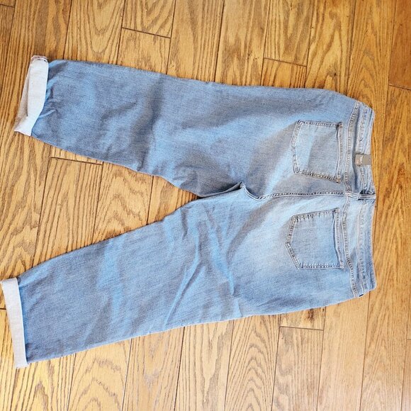 Torrid perfect boyfriend ankle jeans - Picture 4 of 4